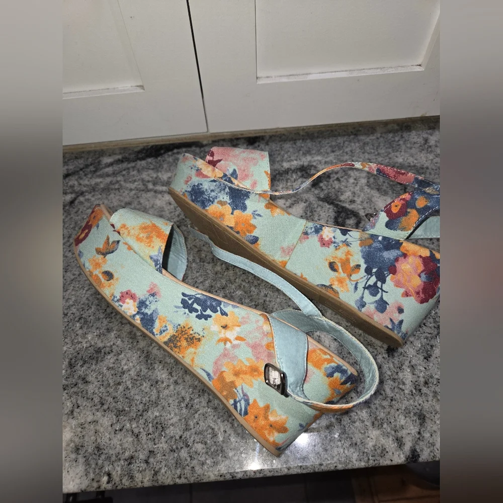 Fergalicious Floral Espadrille Wedge Sandals in Light Blue, Orange, Navy